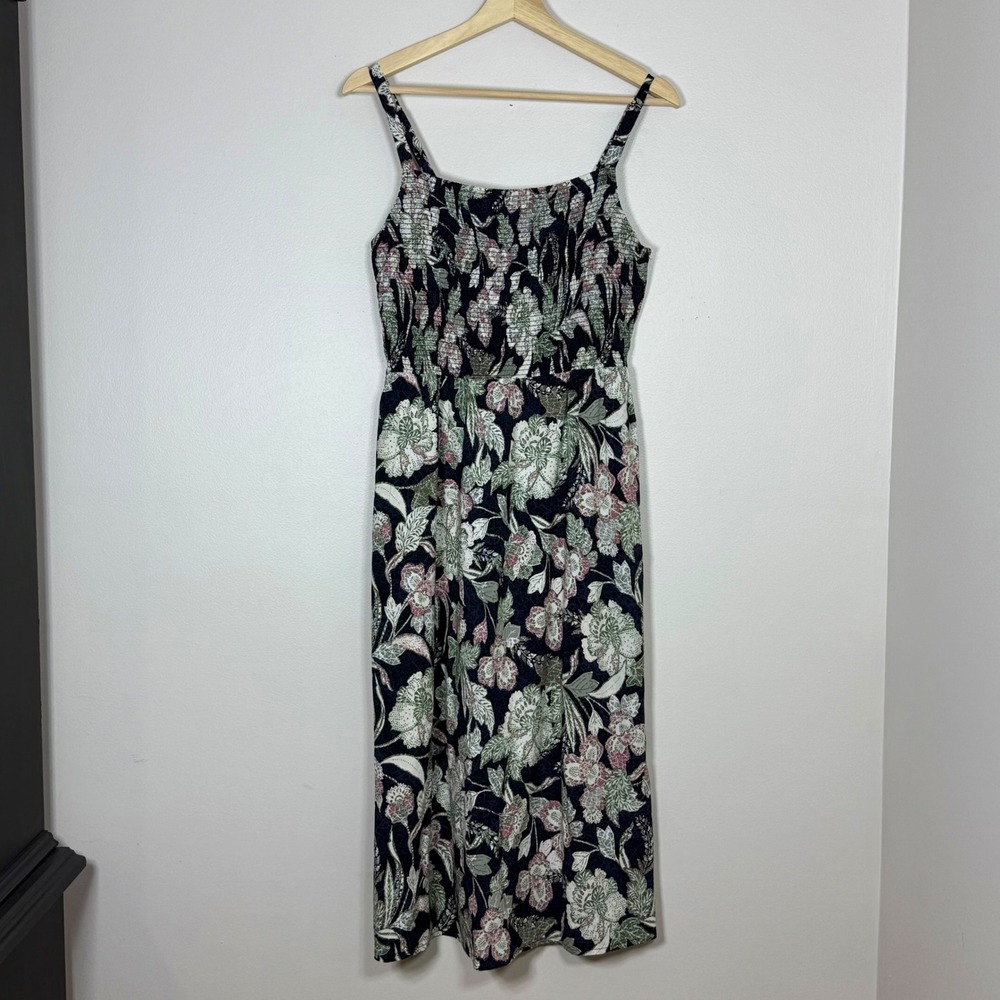 Old Navy Women Midi Dress Size M Black Floral Smocked Fit Flare Cami Pockets - Picture 2 of 8